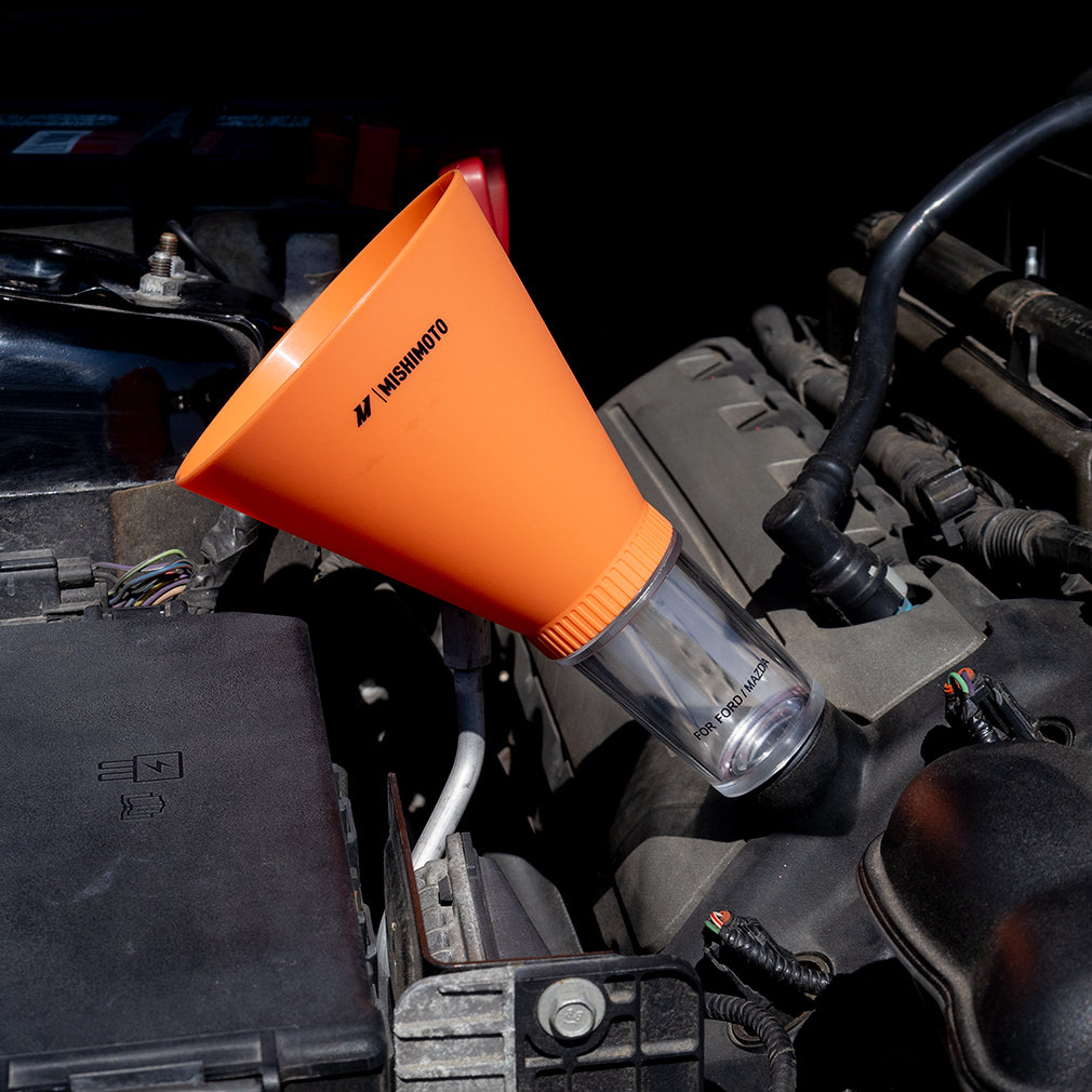 Mishimoto Screw On Oil Funnel Ford/Mazda Kit - MMTL-SOOF-FRD for 2001-2016 Ford Escape - installed view