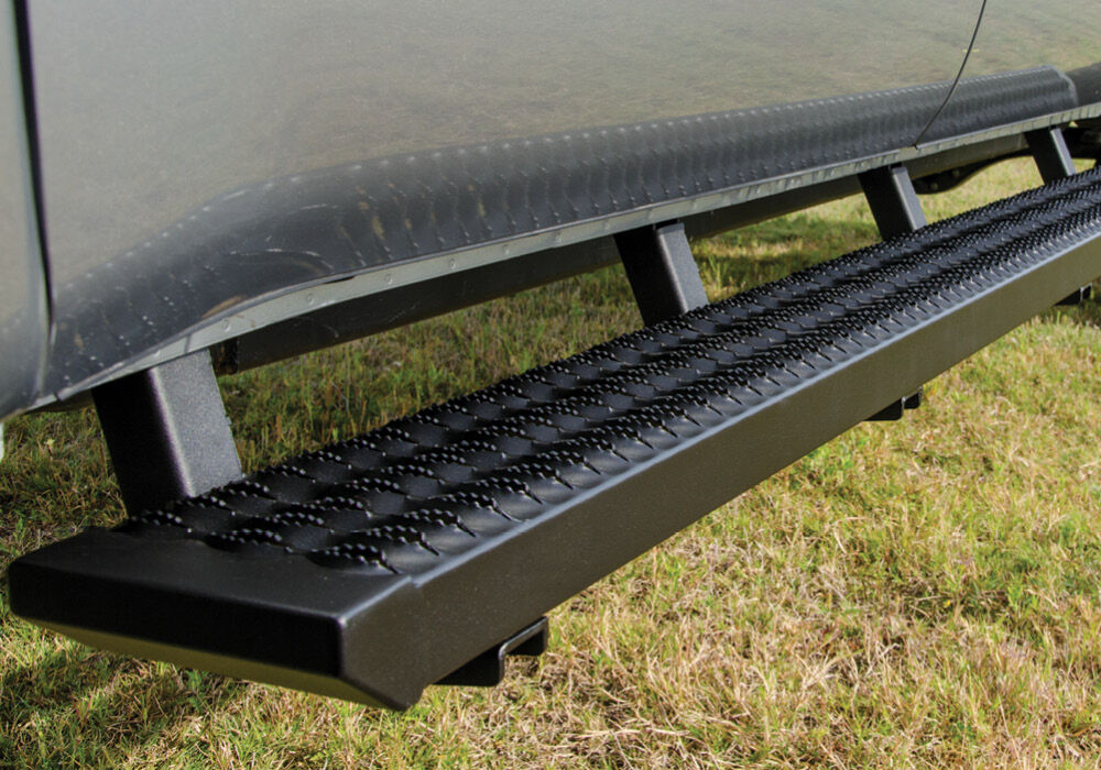 N-Fab Growler Fleet 15-19 Ford F-150 / 17-19 F-250/F-350 Quad Cab - Cab Length - Tex. Black - GFF15QC-TX