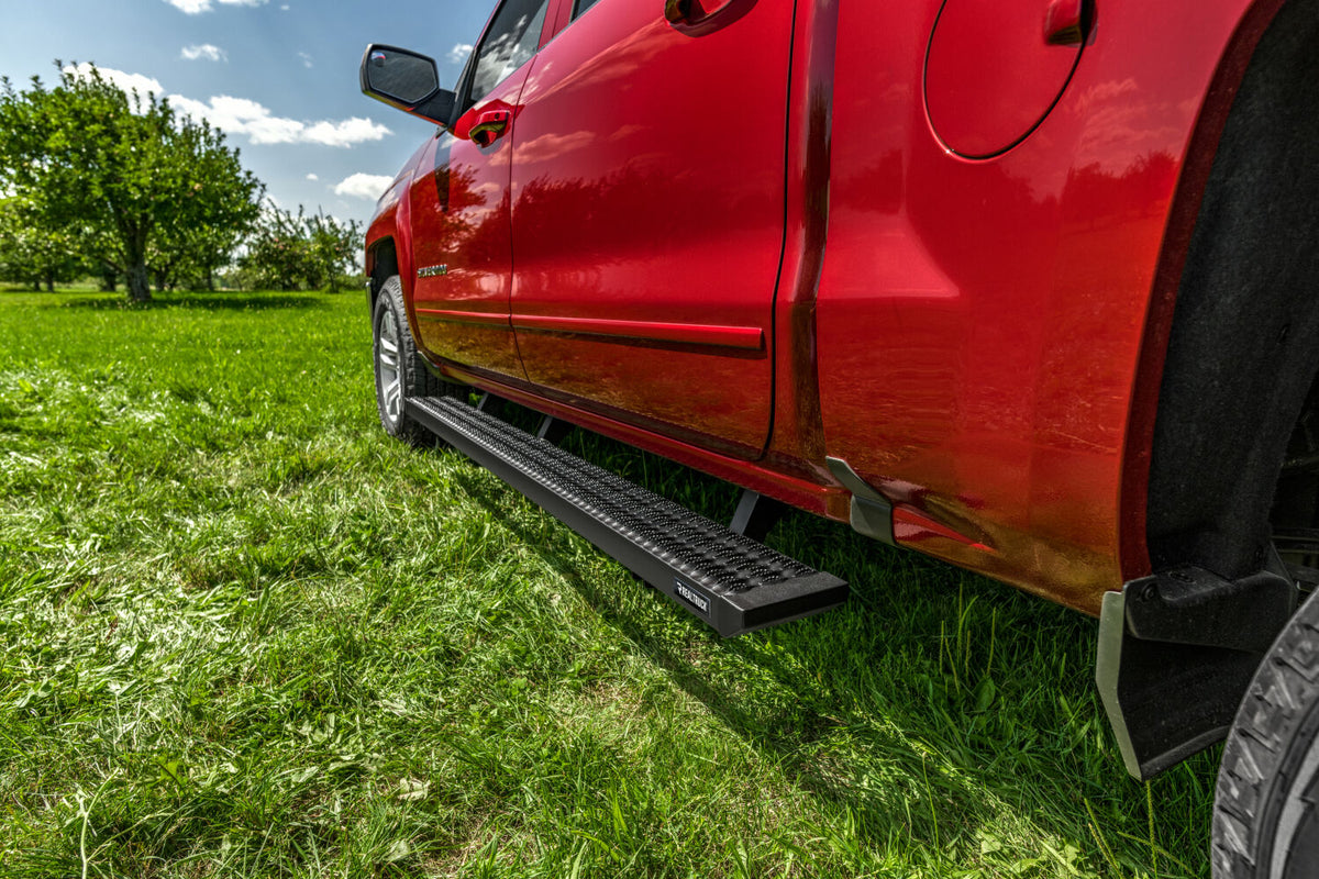 N-Fab Growler Fleet 07-18 Chevy/GMC 1500 / 08-10 Chevy/GMC 2500 Crew Cab - Cab Length - Tex. Black - GFC07CC-TX