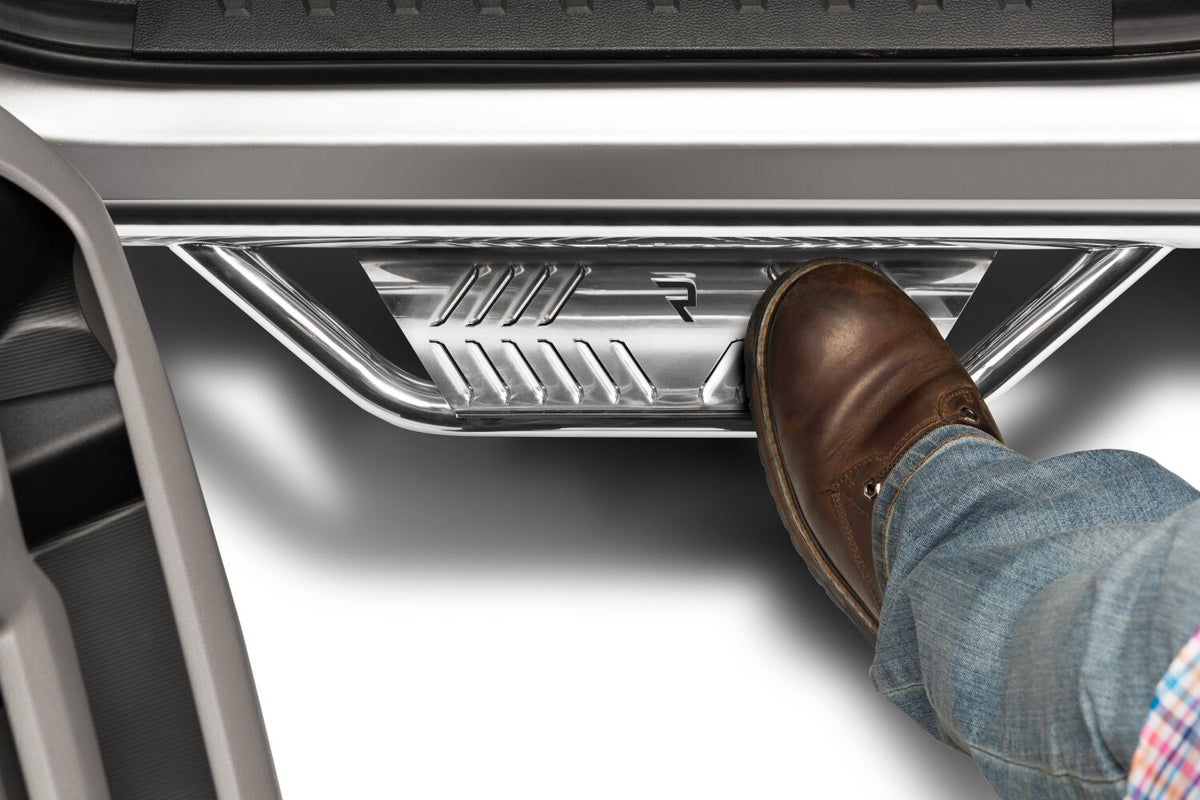 N-Fab Podium SS 09-17 Dodge Ram 1500 09-15.5 2500/3500/4500 Crew Cab - Polished Stainless - 3in - HPD0984CC-SS