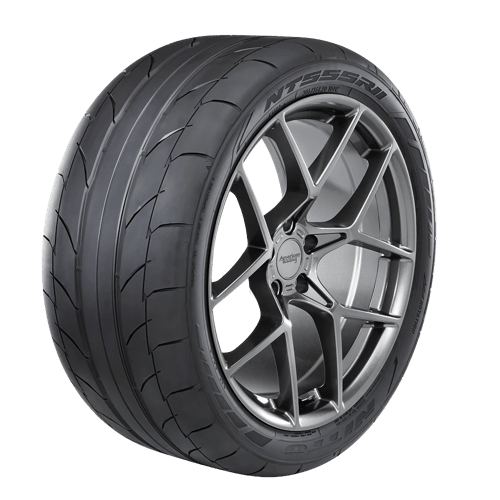 Nitto NT555RII 305/35R18 Summer
