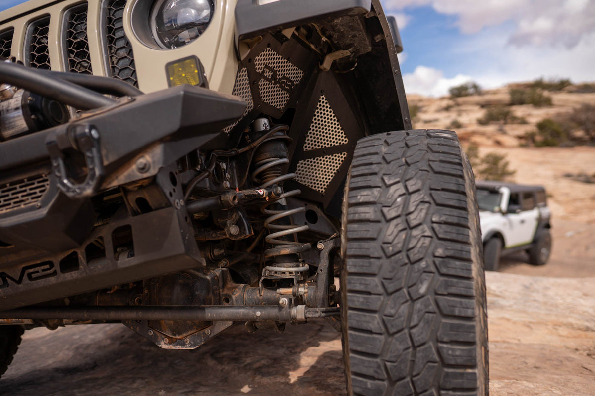 DV8 Offroad - 2018-2025 Jeep Wrangler JL & 2020-2025 Gladiator JT | Front Inner Fenders - INFEND-06FB