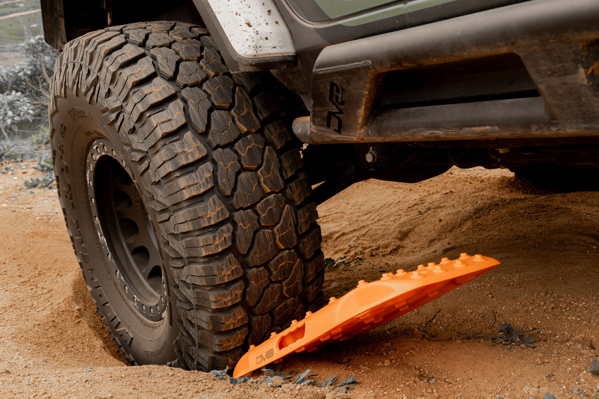 DV8 Offroad - DV8 Xtract Mini Traction Board Pair | Black or Orange - RTB2-02OR