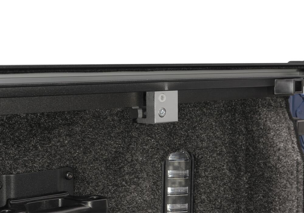 Retrax 88-06 Chevrolet/GMC & 2007 Classic (6.5ft. Bed) Retrax IX - 30402