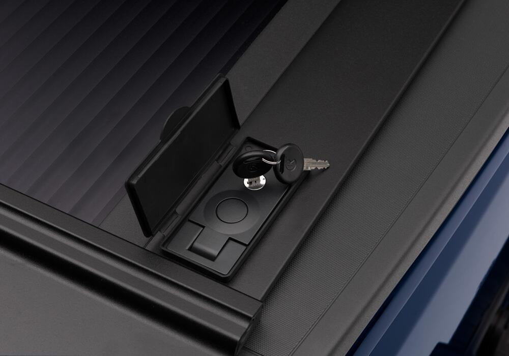 Retrax 04-06 Chevy/GMC 1500 5.8ft Bed / 07 Classic RetraxONE MX - 60401