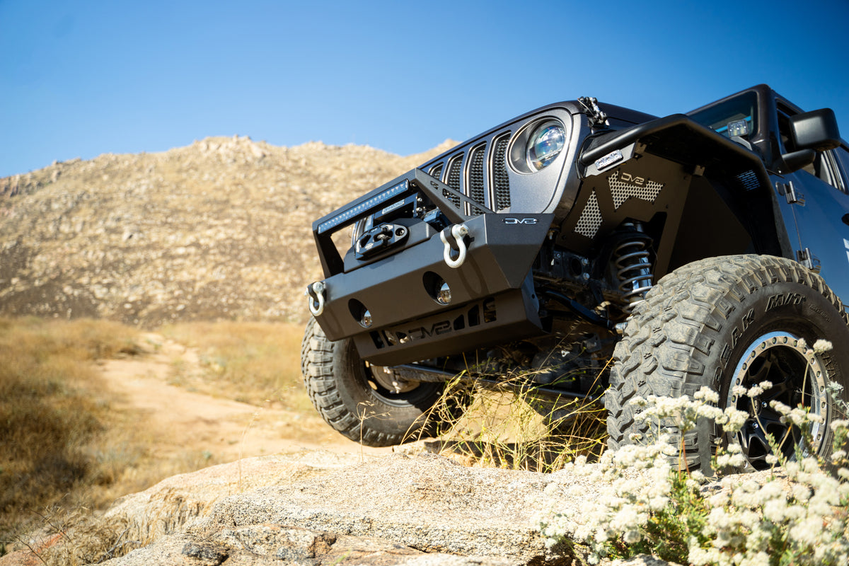 DV8 Offroad - JL/JT Front Bumper Sway-Bar Disconnect Motor Skid Plate - SPJL-02