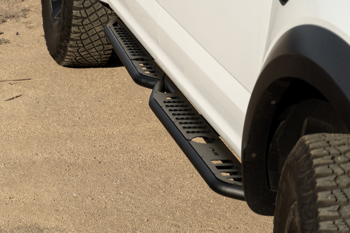 DV8 Offroad - 2015-2026 Ford F-150 Crew Cab & Raptor | OE Plus Side Steps - SRFF1-01