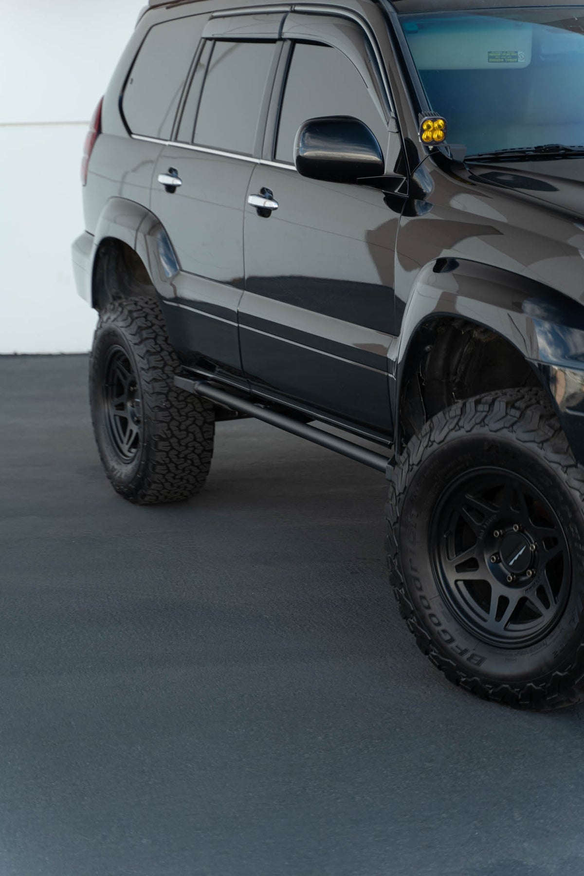 DV8 Offroad - Lexus GX 470 FS-15 Rock Sliders - SRGX-02