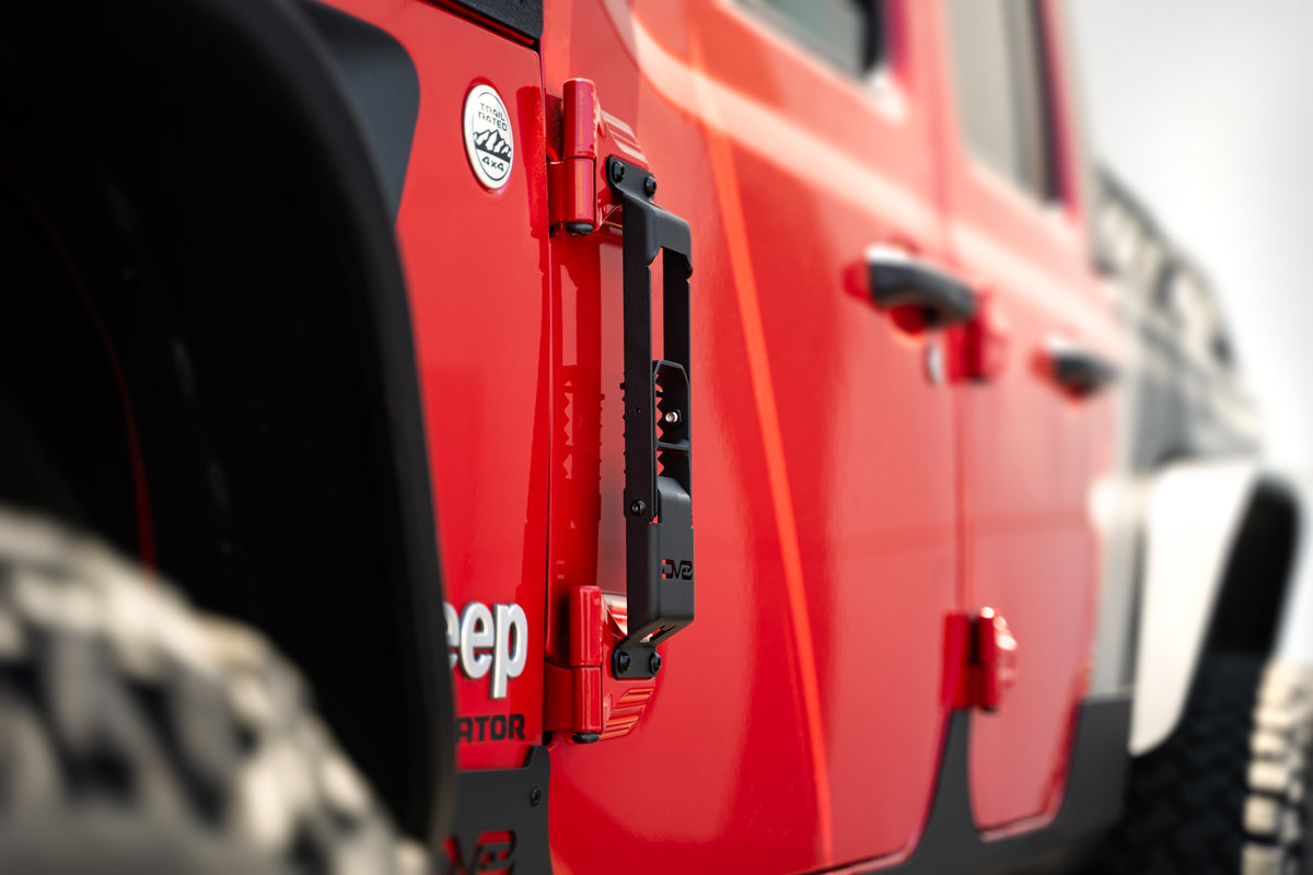 DV8 Offroad - Jeep Wrangler JK/JL & Gladiator JT Hinge Mounted Steps - STJL-04