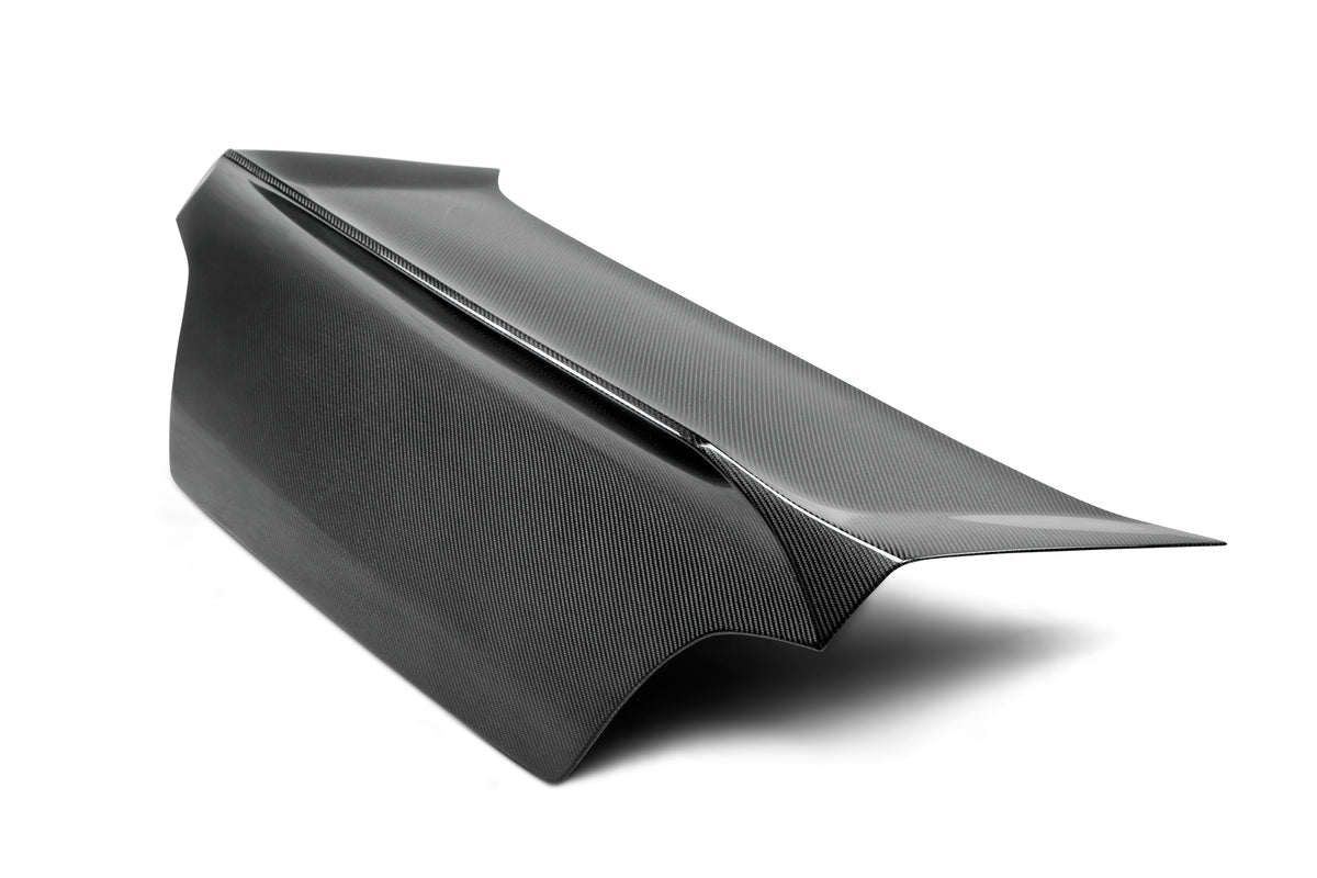 Seibon 02-05 Subaru Impreza / WRX C-Style Carbon Fiber Trunk Lid - TL0205SBIMP-C