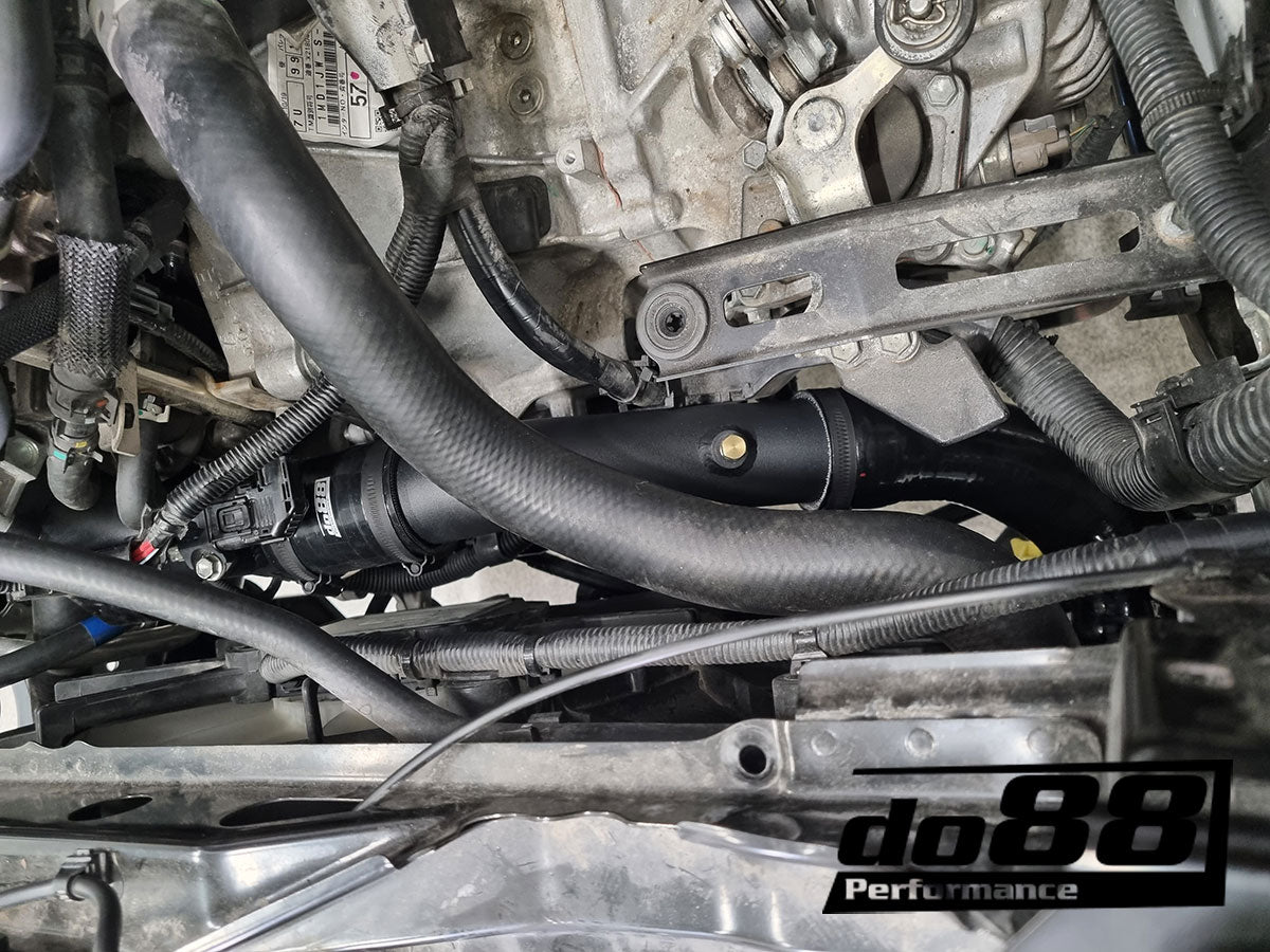 do88 - Toyota Yaris GR Pressure pipes for do88 IC, Black hoses - TR-350-S-DO88