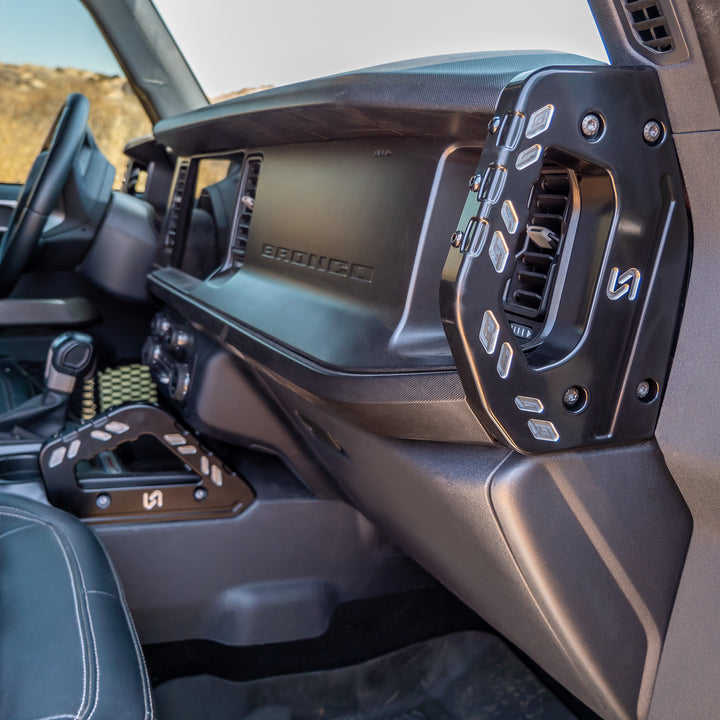 Turn Offroad 2021+ Ford Bronco Billet Middle Handle - IA3-MH for 2021-2026 Ford Bronco - installed view