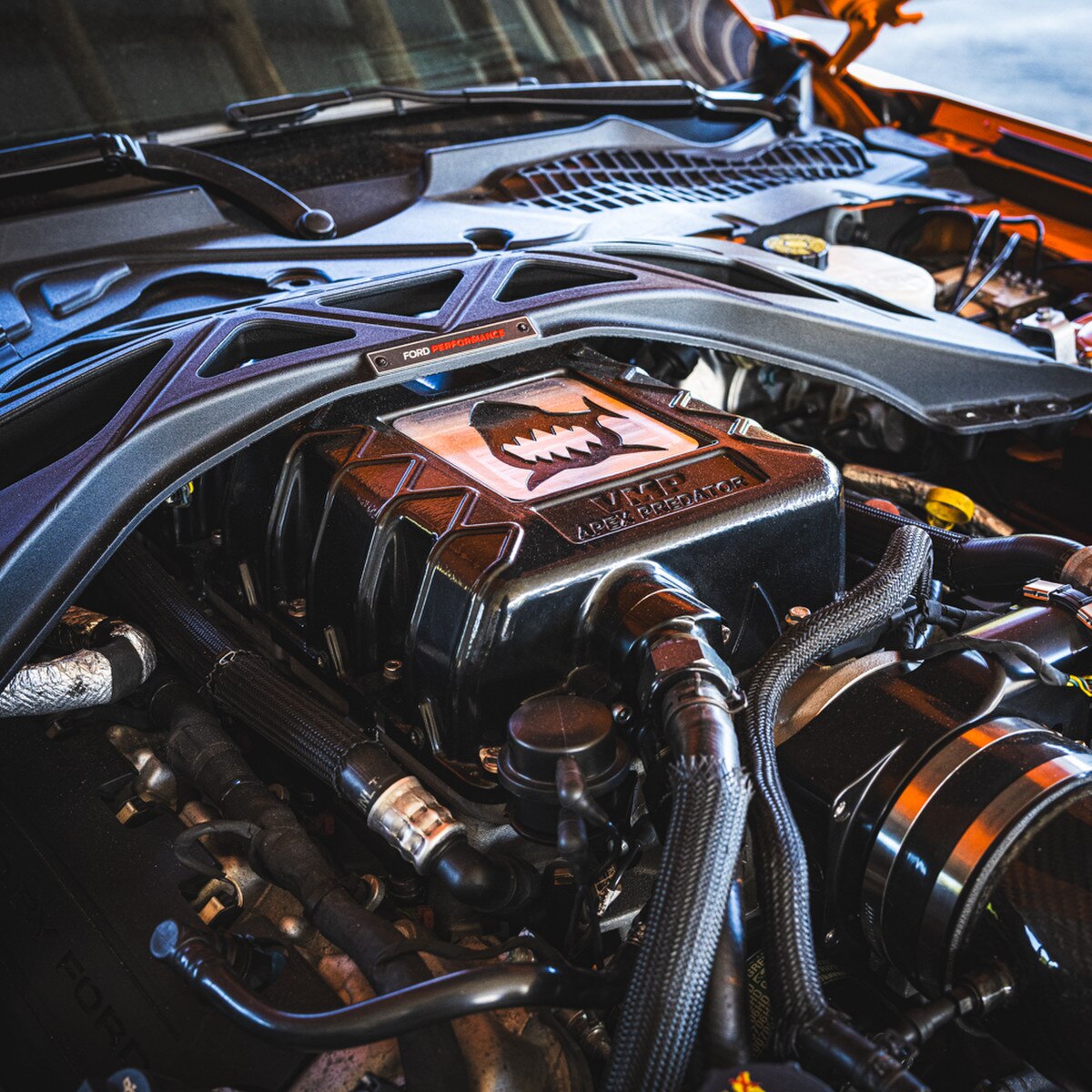 VMP Apex Predator Supercharger Lid in Black, Race Core, & Billet High-Flow Water Manifold Package for '20+ GT500 & '23+ Rapto