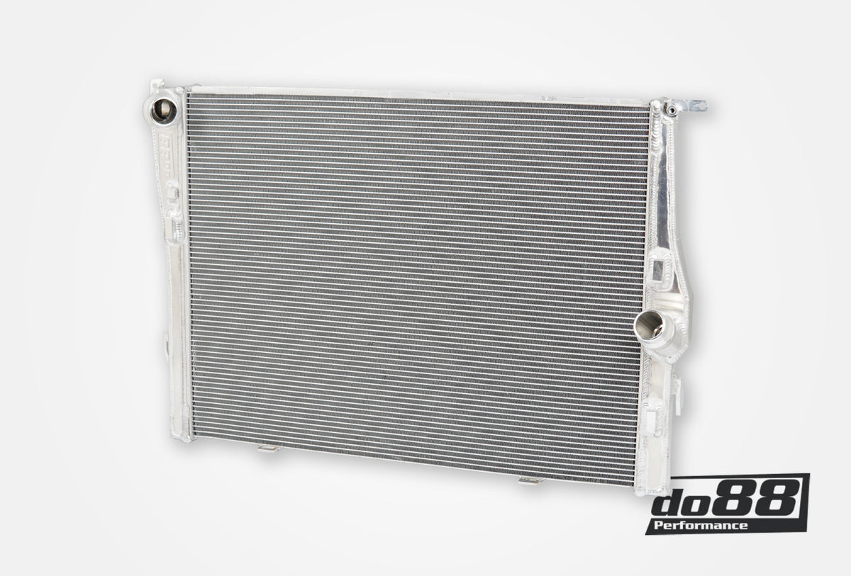 do88 - BMW M3 E90 E92 Radiator Aluminum - WC-190