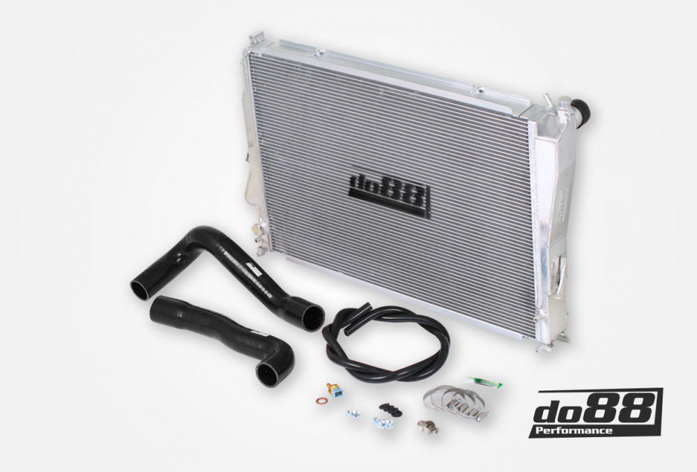 do88 - BMW M3 E46 Radiator Aluminum, Blue hose - WC-310-B