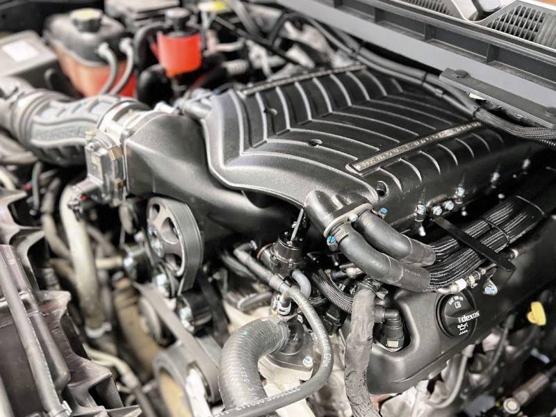 Whipple '2014-2018 GM Truck, 2014-2020 SUV Direct Injected 6.2 L (3.0 L) SC Kit