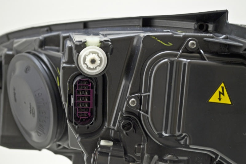 Hella 2013-2020 Volkswagen Golf Bi-Xenon Headlight Assembly - 011956281