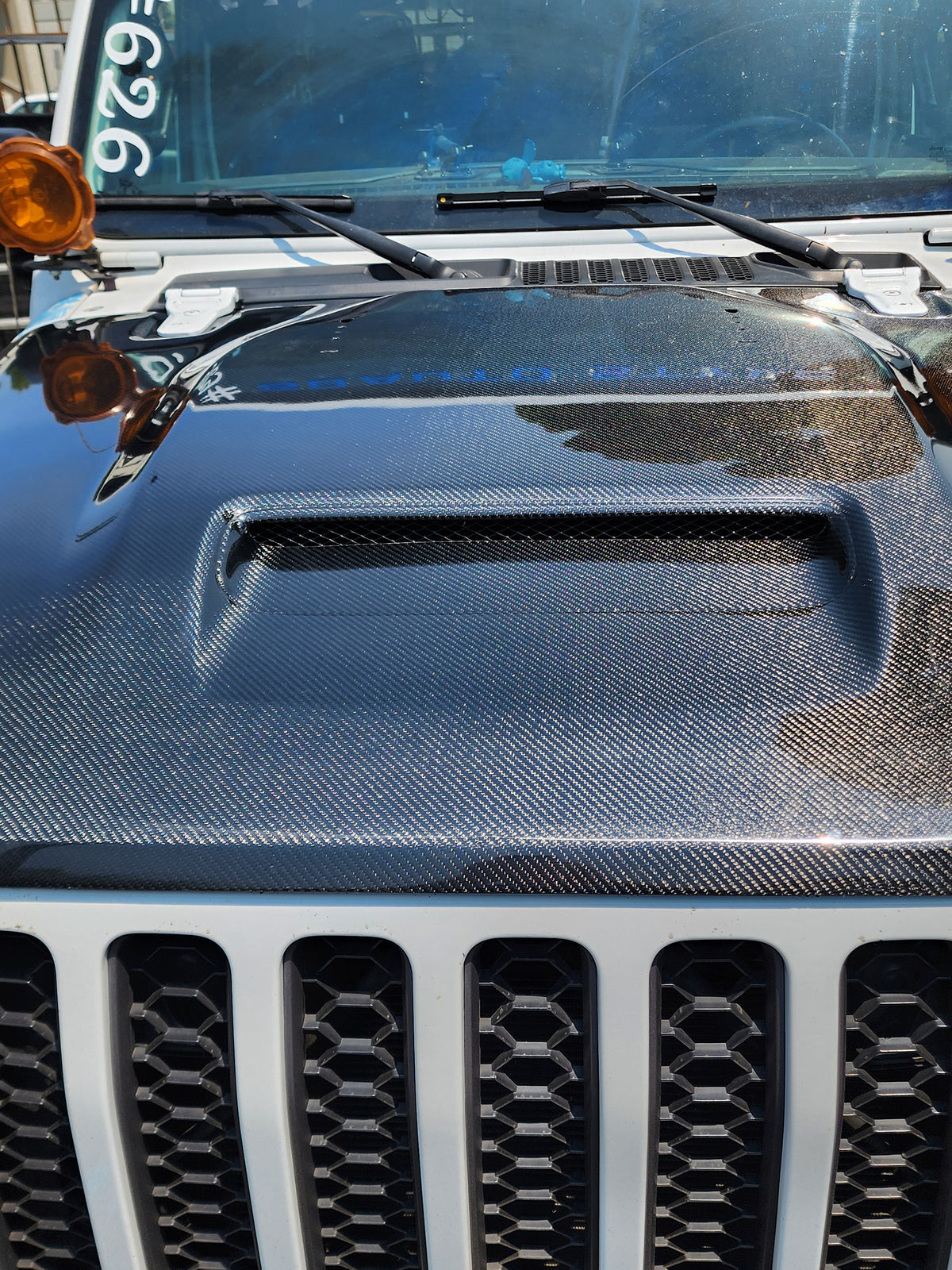 Anderson Composites 19-25 Jeep Wrangler/Gladiator Carbon Fiber Hood - MO Style - AC-HD18JPJL-MO