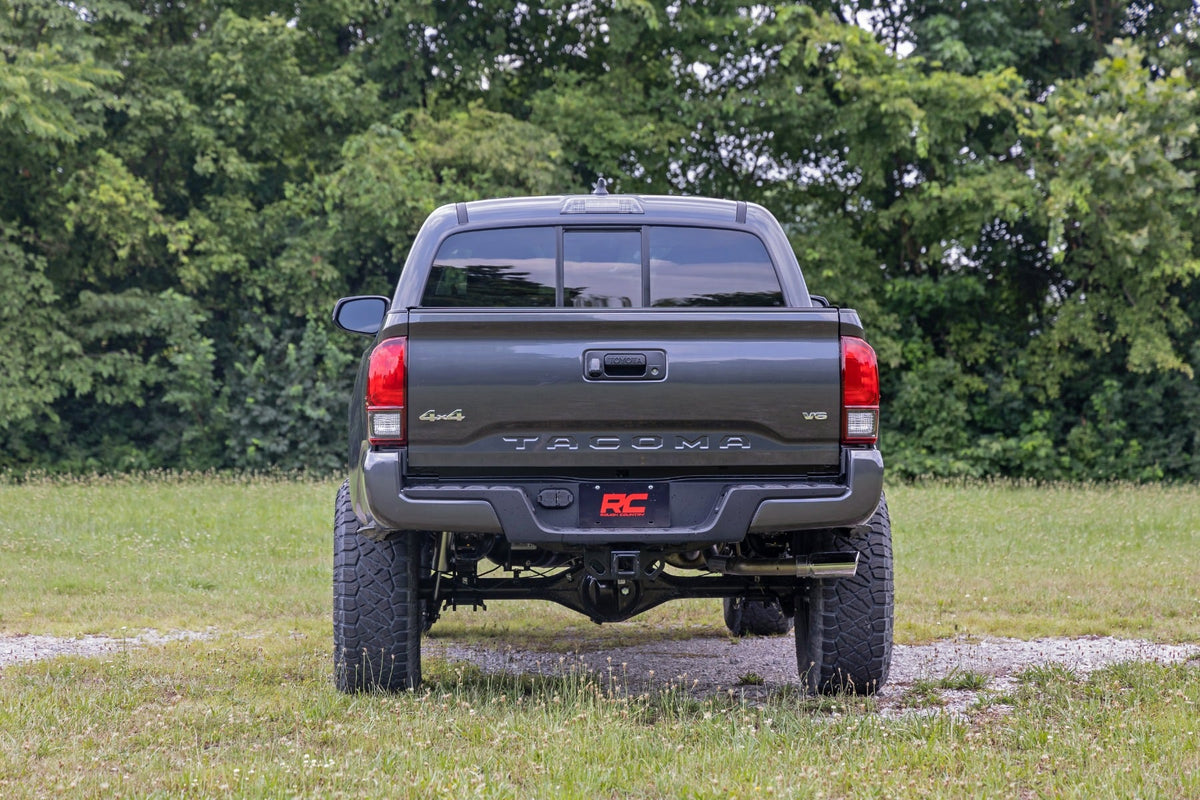 Rough Country - 3.5 Inch Lift Kit - Red UCA - Vertex/V2 - Toyota Tacoma 2WD/4WD (2005-2023) - 74258RED for 2005-2023 Toyota T