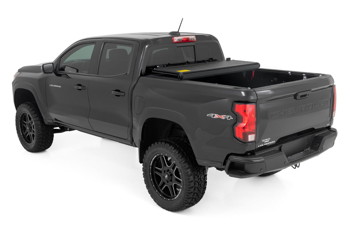 Rough Country - Hard Low Profile Bed Cover - 5' Bed - Chevy/GMC Canyon/Colorado (15-25) - 47120500B for 2015-2024 Chevrolet C