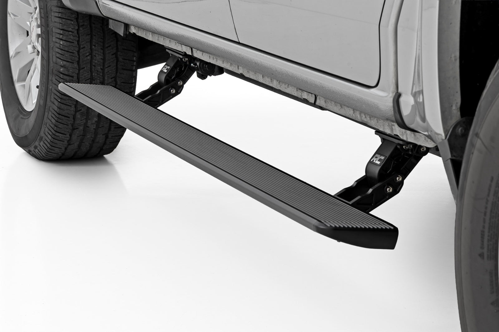 Rough Country - Power Running Boards - HT-Series - Crew Cab - Chevy Colorado/GMC Canyon (2015-2026) - ESR92010