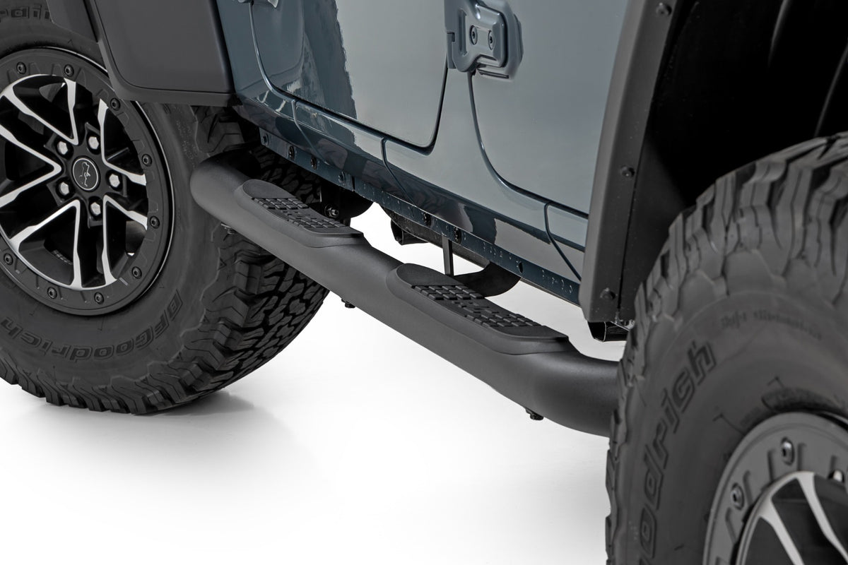 Rough Country - Nerf Steps - 3-Inch Tube - 4 Door - Jeep Wrangler Unlimited 2WD/4WD (2018-2026) - 43010