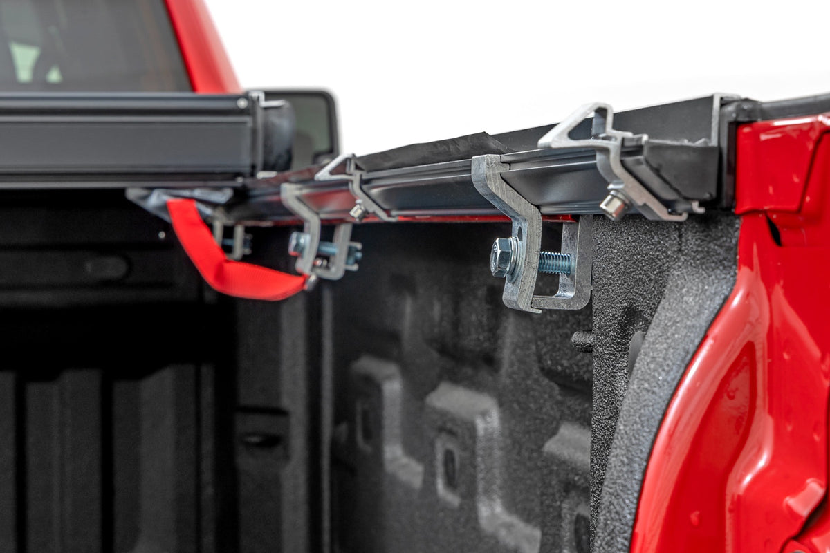 Rough Country - Hard Low Profile Bed Cover - 6'9" Bed - Rail Caps - Chevy/GMC 2500HD/3500HD (20-25) - 47120651B by Rough Coun
