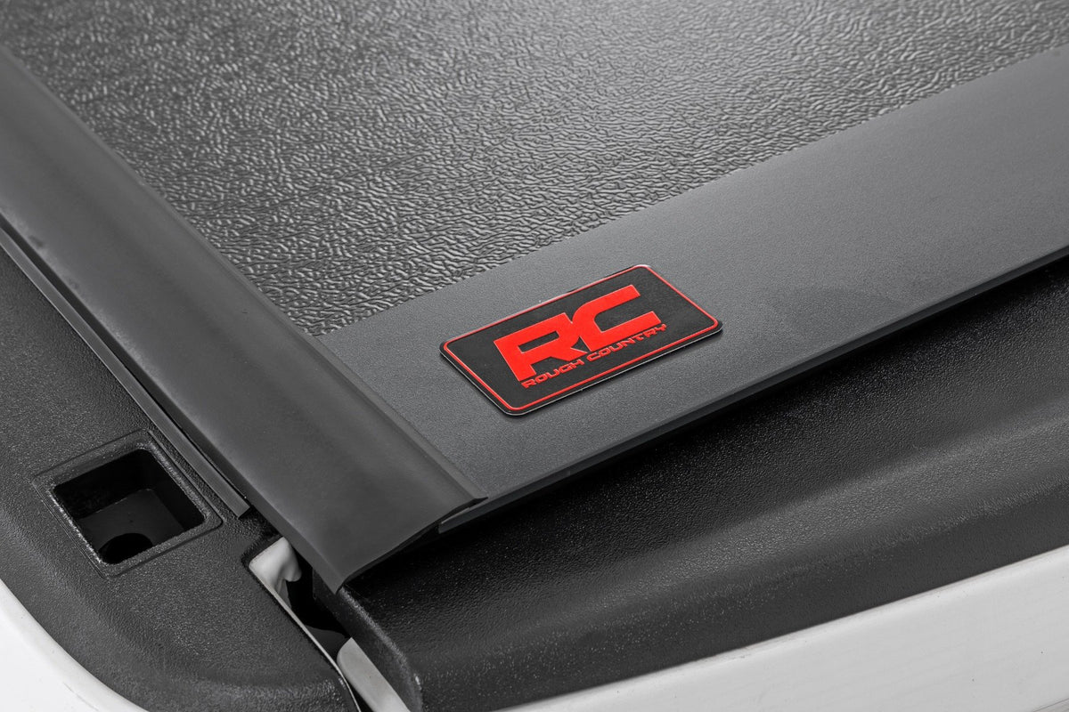 Rough Country - Hard Low Profile Bed Cover - 5'7" Bed - No Rambox - Ram 1500 2WD/4WD (10-18 & Classic) - 47319550B by Rough C