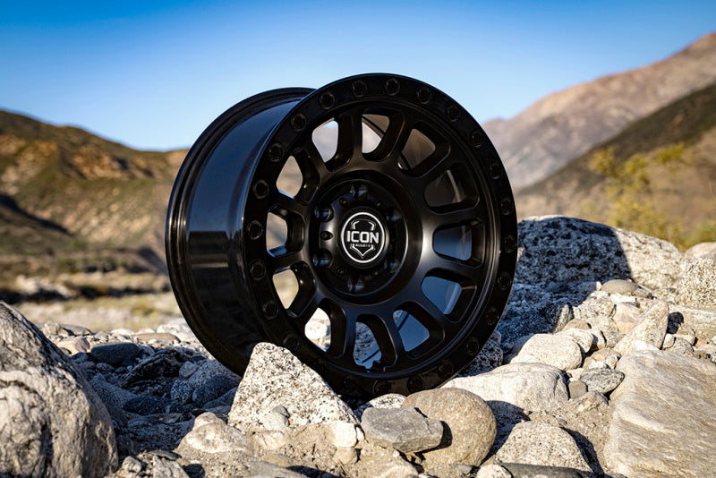 ICON Hulse 17 X 8.5 6 X 5.5 0mm Offset 4.75in BS Double Black - 8017858347DB