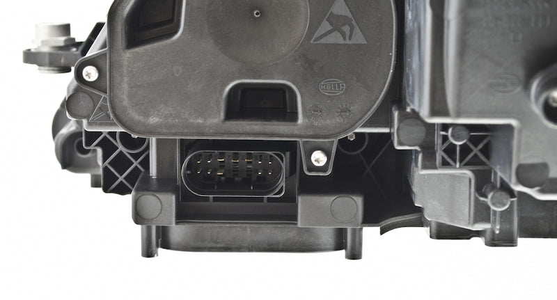 Hella 2015 Mercedes-Benz E350 E400 E550 15- Headlamp Rh Led - 011091861