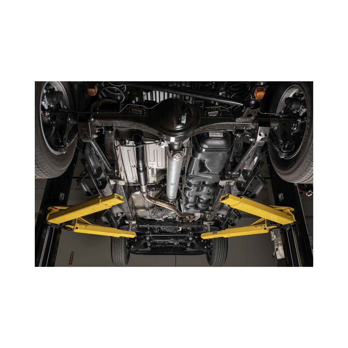 Flowmaster Outlaw Extreme Cat-Back Exhaust System 818177 - 11