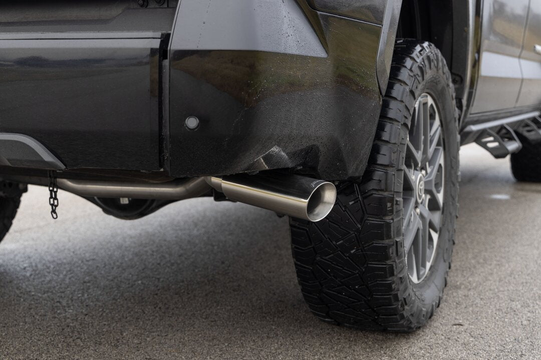 Flowmaster American Thunder Cat-Back Exhaust System 818140