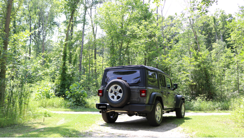 Corsa 2018-2024 Jeep Wrangler JL 2.5in Dual Rear Exit Black Tips Sport Axle-Back Exhaust - 21014BLK