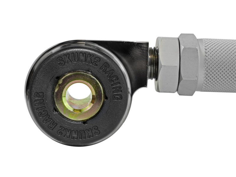 Skunk2 Pro Series 88-00 Honda Civic/CRX/Del Sol/90-01 Acura Integra Adjustable Rear Camber Kits - 516-05-0500