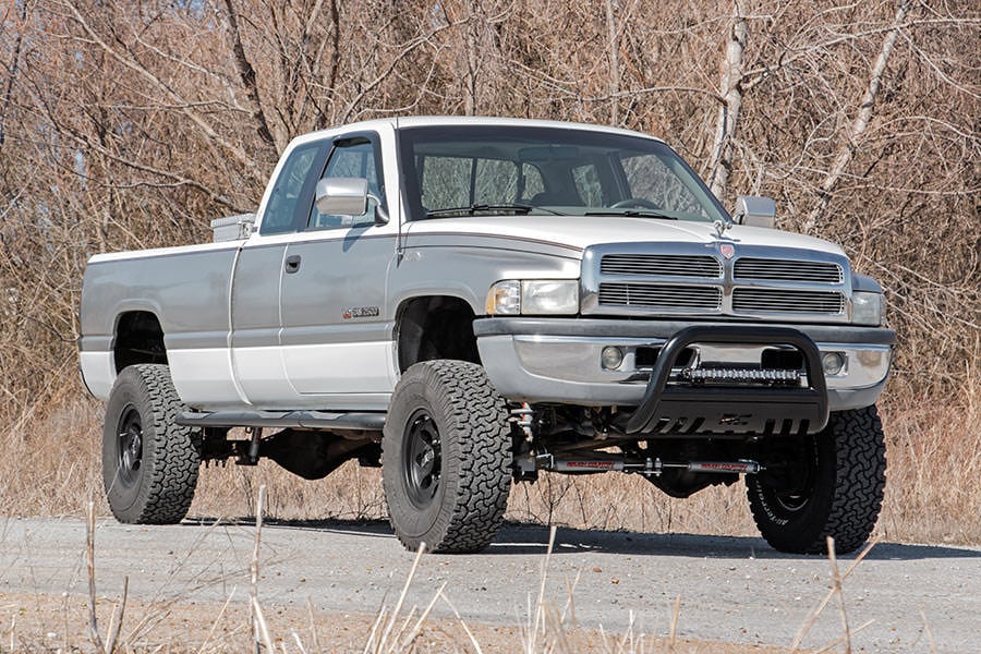 Rough Country - 3 Inch Lift Kit - Dodge 2500 4WD (1994-2002) - 351.20 for 1994-2002 Dodge Ram 2500 - angle view