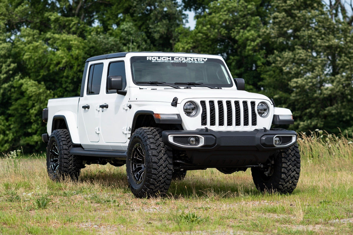 Rough Country - 2.5 Inch Leveling Kit - Spacers - Jeep Gladiator JT 4WD (2024-2025) - 61300 for 2024 Jeep Gladiator - angle v