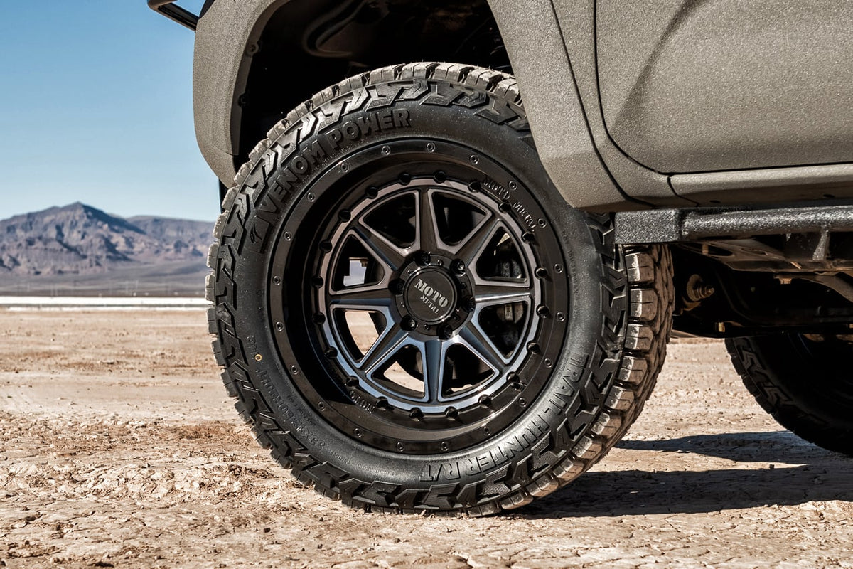 Rough Country - 33x12.50R20 Venom Terra Hunter R/T - TVPRT35N by Rough Country - close-up