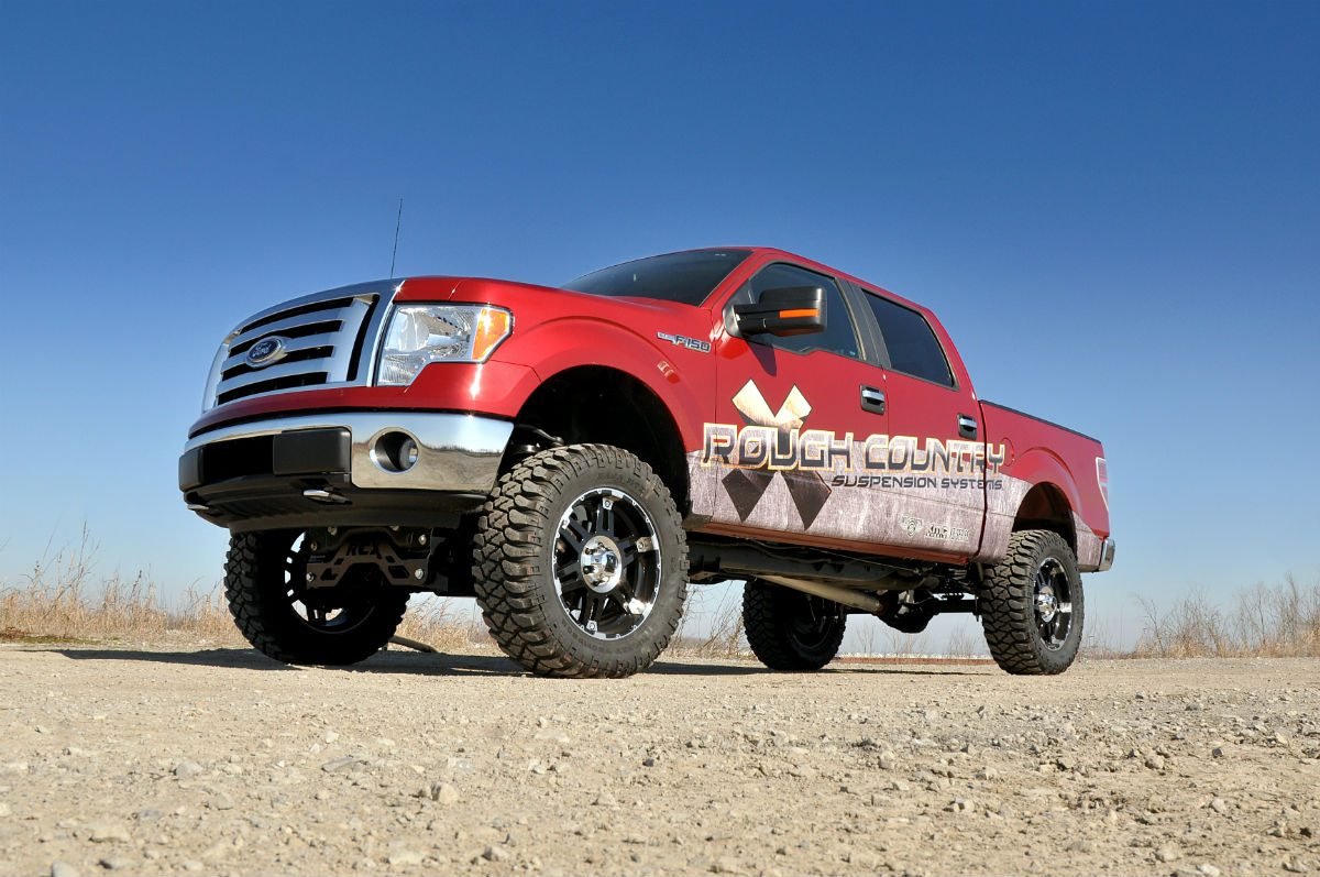 Rough Country - 6 Inch Lift Kit - M1 Struts/M1 - Ford F-150 4WD (2009-2010) - 59840 for 2009-2010 Ford F 150 - installed view