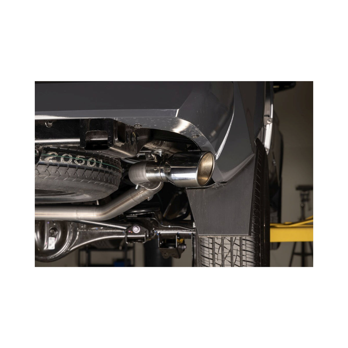 Flowmaster American Thunder Cat-Back Exhaust System 818176