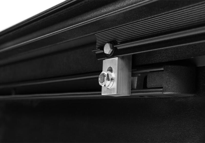Retrax 2024 Toyota Tacoma 5ft Bed RetraxPRO XR - T-80870