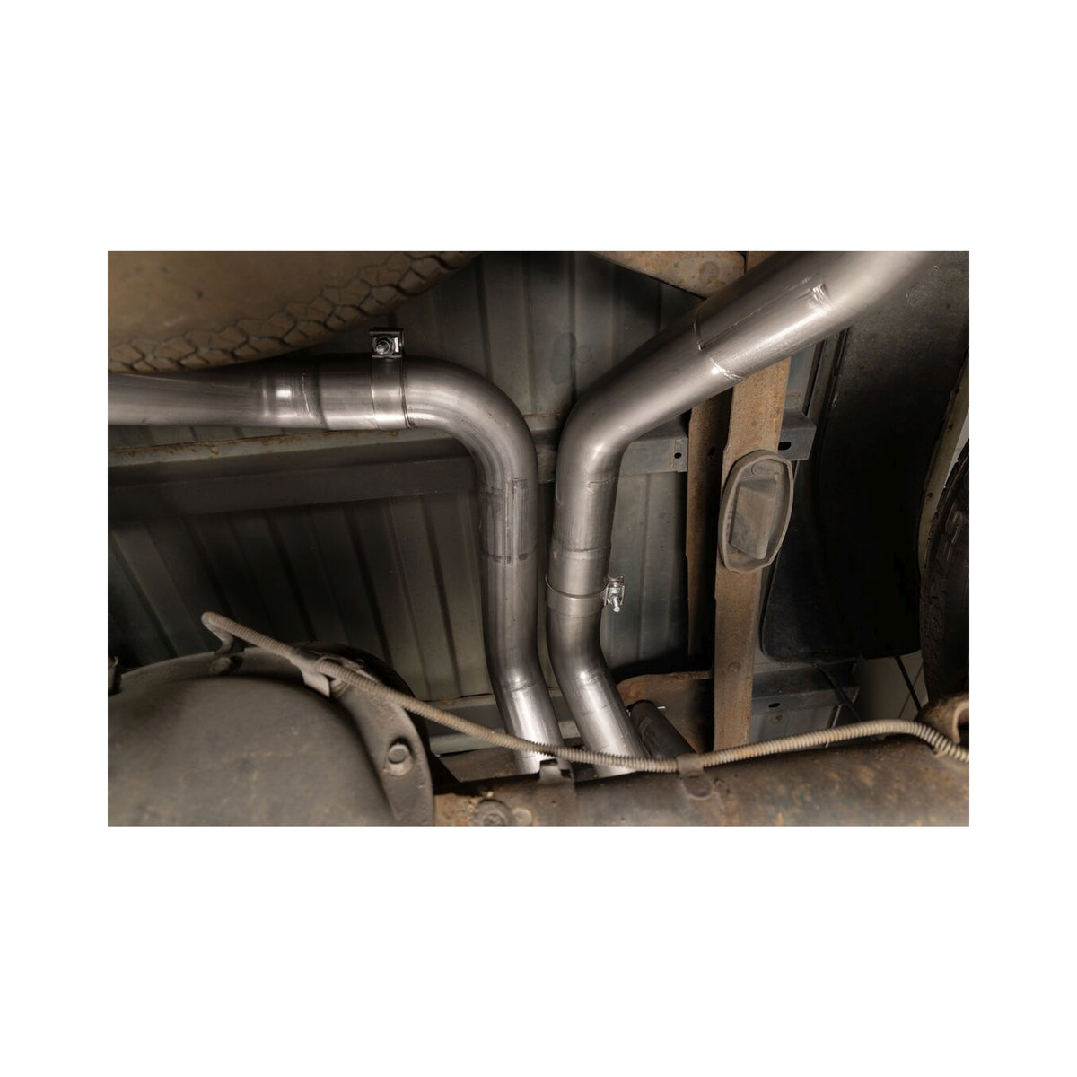 Flowmaster Outlaw Cat-Back Exhaust System 818191