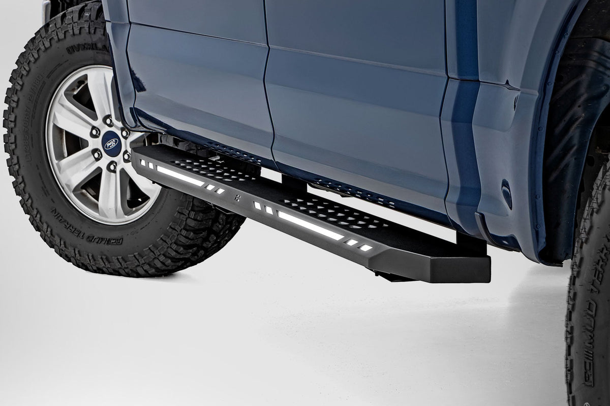 Rough Country - AC2 Running Boards - Amber/White - Crew Cab - Ford F-150/Lightning/F-250/F-350/Raptor (15-25) - 57005 by Roug