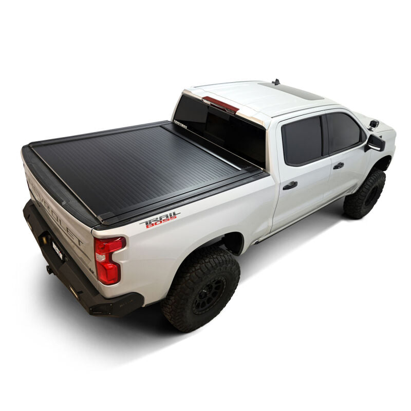 Westin 19-26 GM Silverado/Sierra 1500 5ft 8in Bed Manual Retractable Tonneau Cover - Black - 19-64745