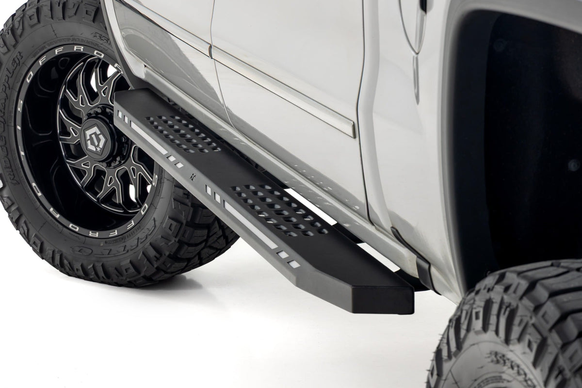 Rough Country - AC2 Running Boards - Amber/White - Crew Cab - Chevy/GMC 1500 (2007-2018) - 57003 by Rough Country - detail vi