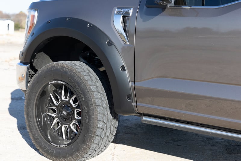 Rough Country - Pocket Fender Flares - UM Agate Black - Ford F-150 2WD/4WD (2021-2025) - F-F20911B-UM