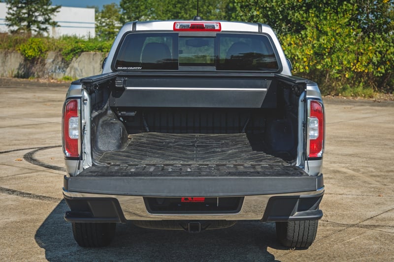Rough Country - Powered Retractable Bed Cover - 5' Bed - Chevy/GMC Canyon/Colorado (15-26) - 51120500