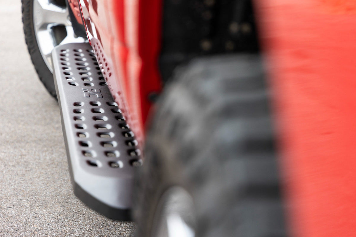 RPT2 Running Boards | Crew Cab | Black | Ram 1500 2WD/4WD (2009-2018 &amp; Classic)