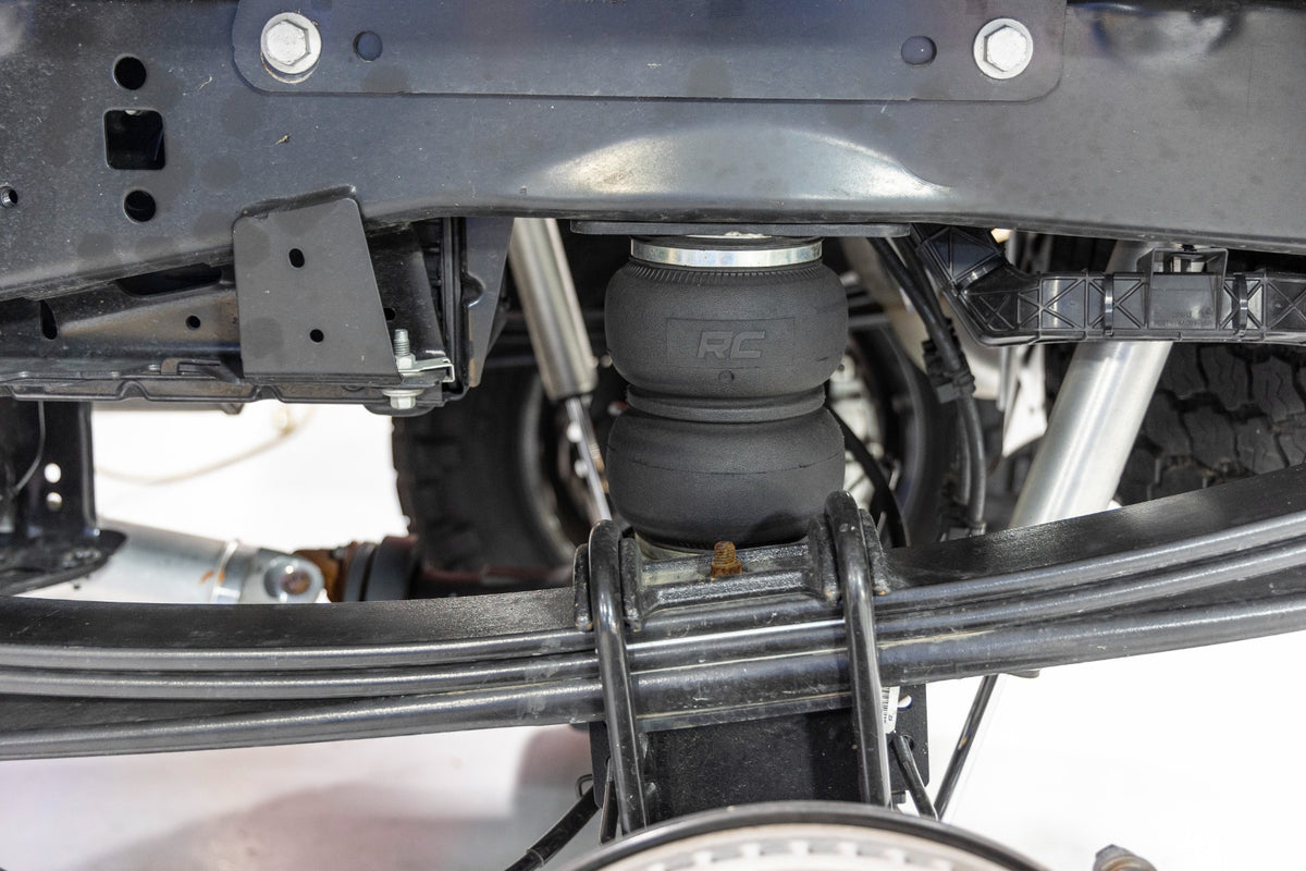 Air Spring Kit | 3-6&quot; Lifts | Ford F-250/F-350 Super Duty 4WD (2017-2022)