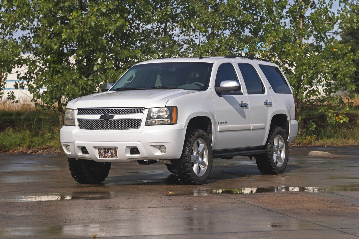 Rough Country - 3.5 Inch Lift Kit - M1 Struts - Forged UCAs - Chevy/GMC SUV 1500 2WD/4WD (2007-2020) - 19340 for 2007-2020 Ch
