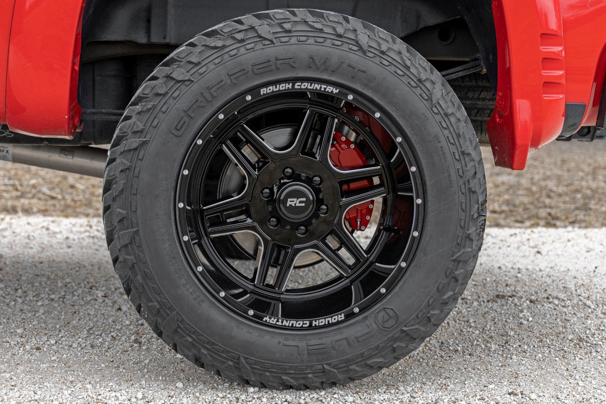 Rough Country 92 Series Wheel | Machined One-Piece | Gloss Black | 18x9 | 6x5.5 | +0mm